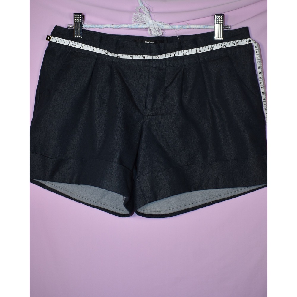 Mossimo Womens Black Pleated Cuffed Shorts Size 6 Mid Rise Stretch Casual - Picture 7 of 7
